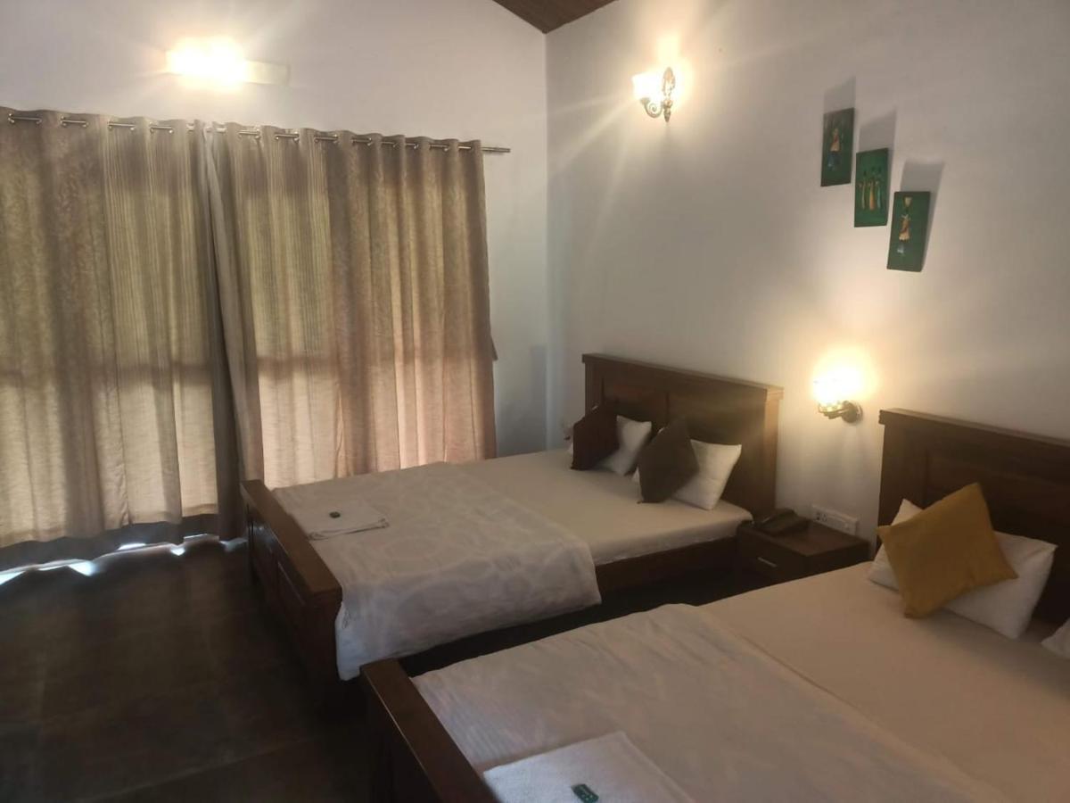 Hotel River Orchid Resort Satara Exterior foto