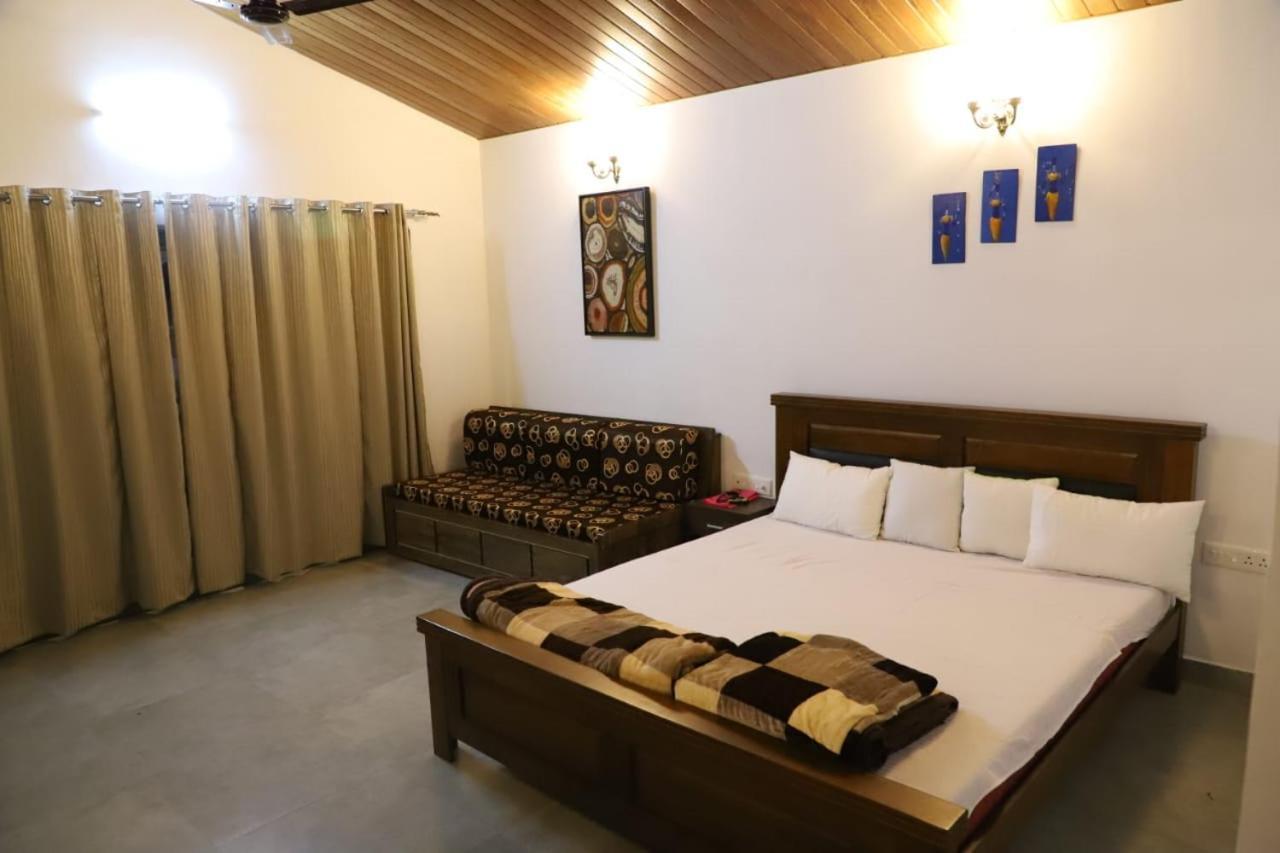 Hotel River Orchid Resort Satara Exterior foto